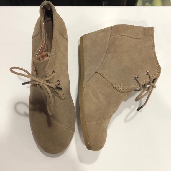 Toms Wedges - Picture 2 of 2